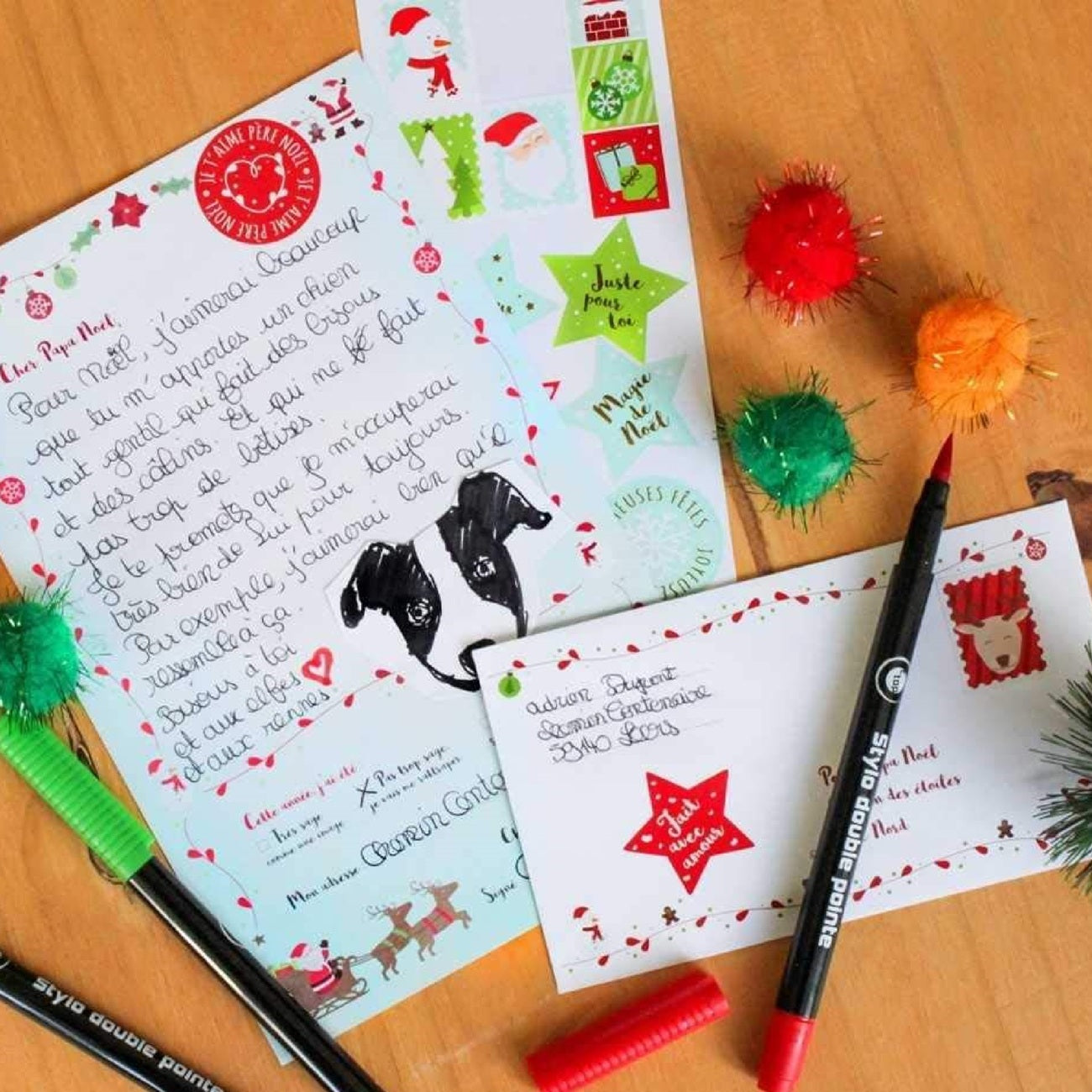Set de papier à lettre pour le père noël - 6 papiers à lettres + 6 enveloppes + 15 stickers