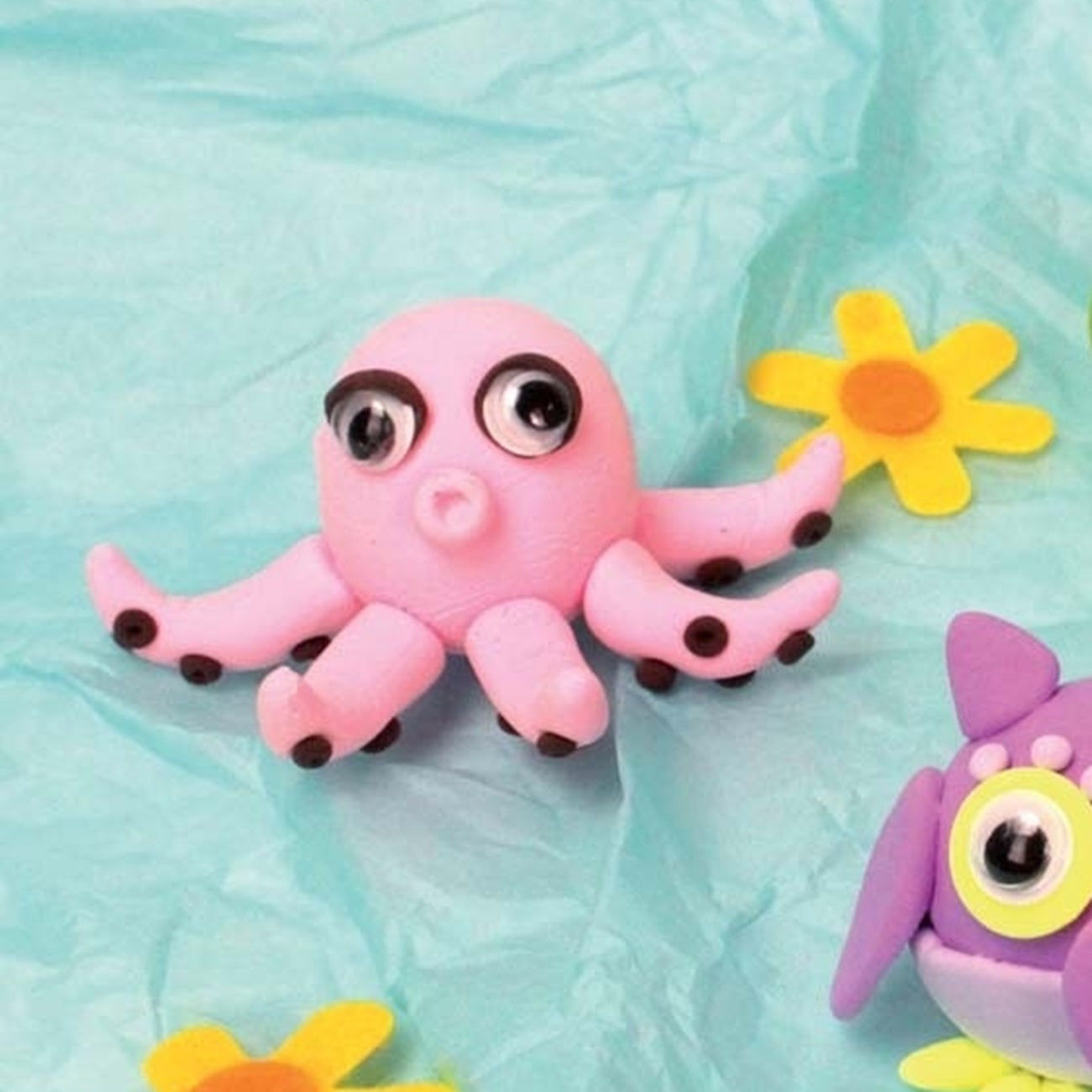 Résultat final – figurine Poulpette réalisée en pâte à modeler durcissante. Canocea France