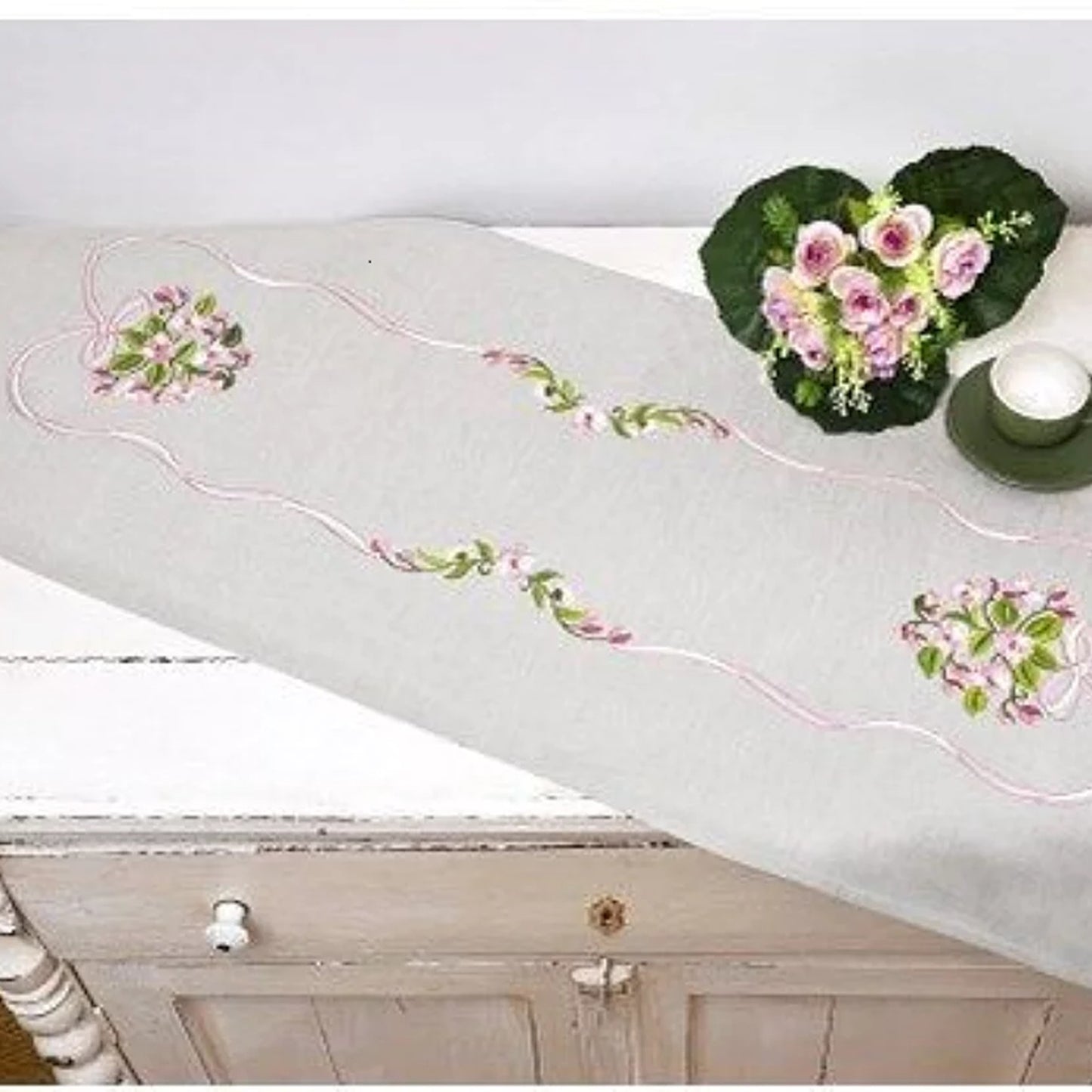 Kit chemin de table à broder Romantique fleurs -  100% Coton  - 40 x 100 cm
