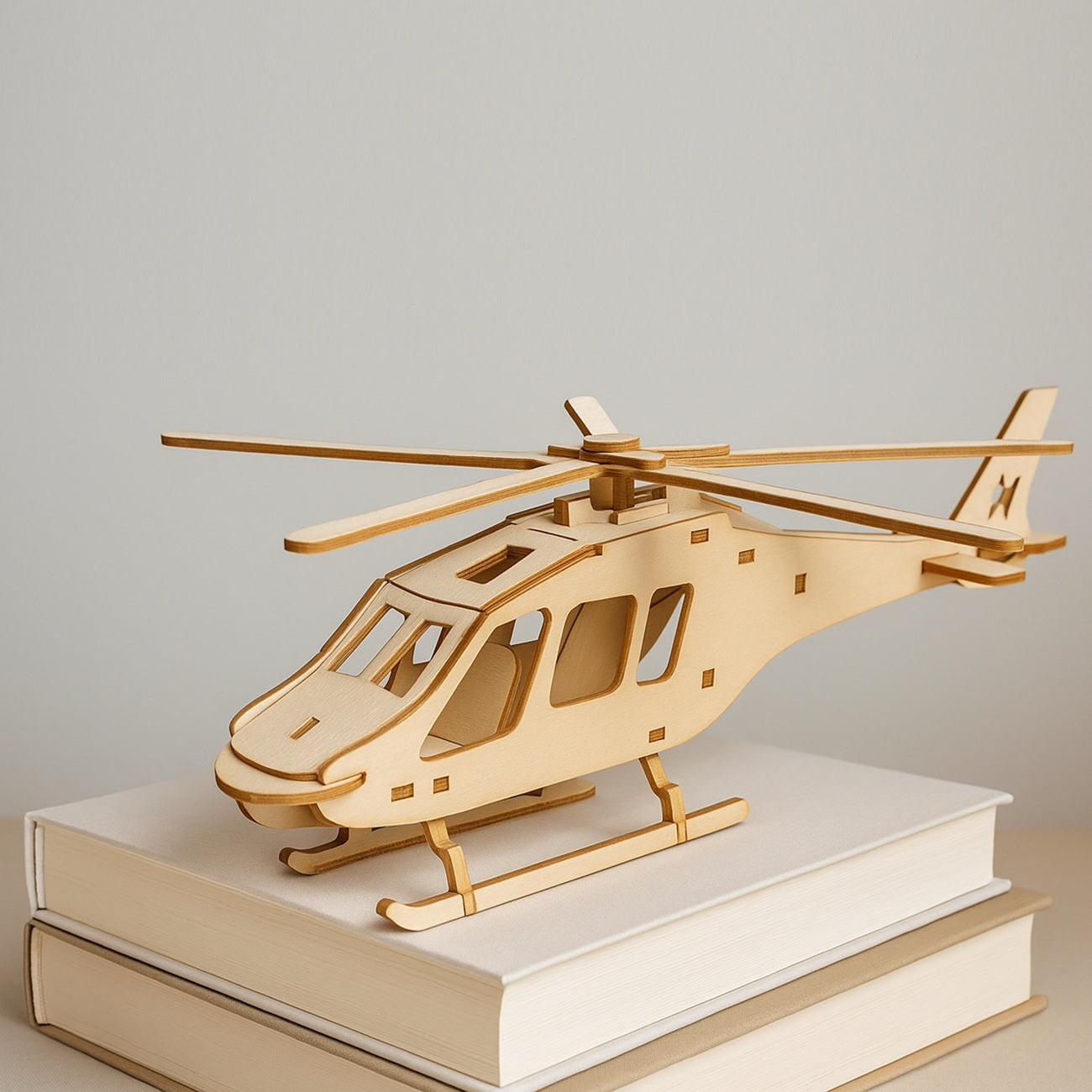modèle réduit hélicoptère en bois. Canocea Fance